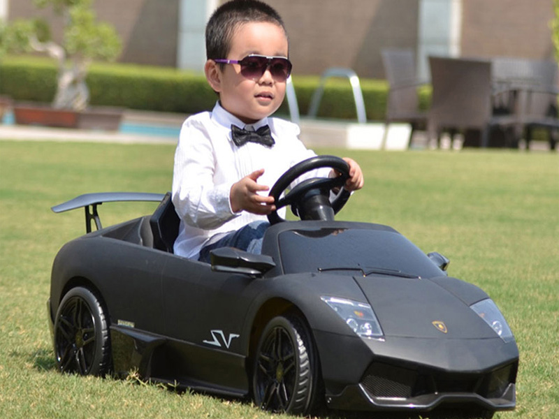 Bảng giá ô tô điện điện trẻ em