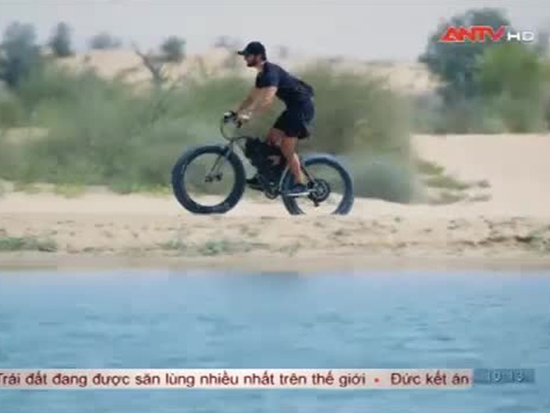 Chinh phục sa mạc bằng xe đạp địa hình điện