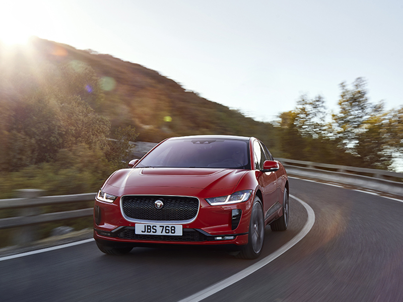 Jaguar I-Pace: chiếc xe điện được đánh giá 5 sao về độ an toàn
