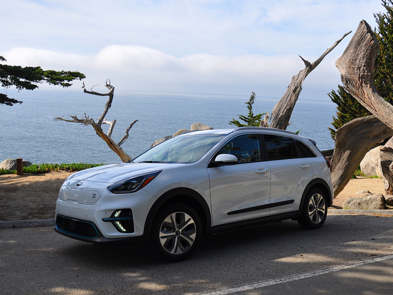 Kia ra mắt 11 mẫu xe điện mới và đặt mục tiêu bán ra 500.000 xe điện vào năm 2025