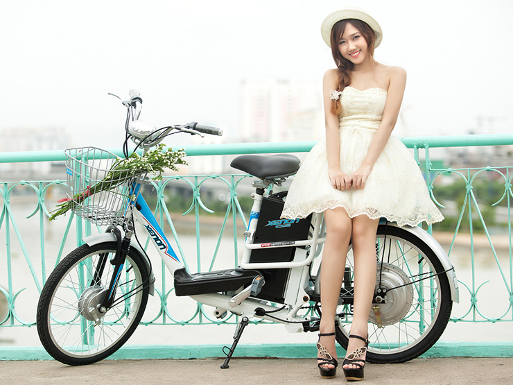 Người mẫu xe đạp điện