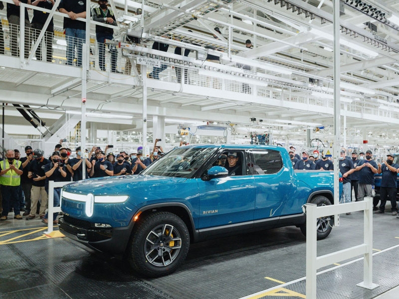 Nhà sản xuất xe tải điện của Mỹ Rivian thua lỗ 6,8 tỷ USD trong năm 2022