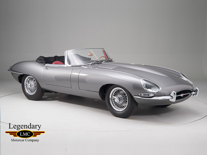 Phục hồi nguyên bản xe cổ Jaguar E-Type phiên bản chạy điện