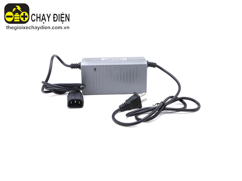 Sạc xe đạp điện Giant M133