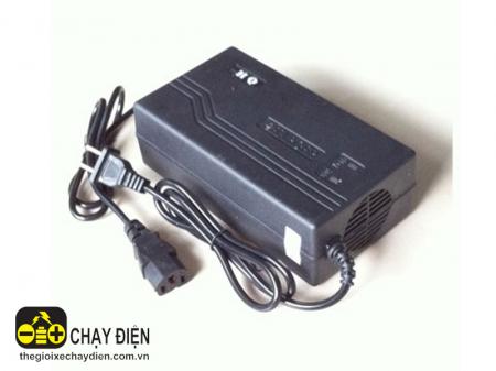 sạc xe đạp điện 48v - 12a đầu chụp (vuông rỗng)