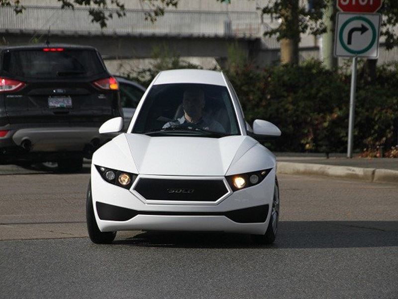 Solo - chiếc xe ba bánh kỳ dị một chỗ ngồi – đối thủ lớn nhất của Tesla hiện nay