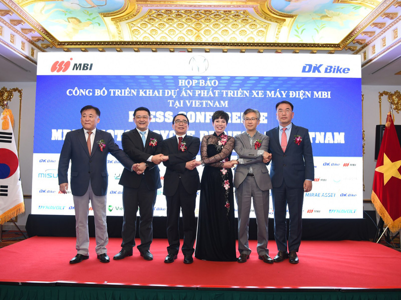 Tập đoàn MBI bắt tay cùng DKBike ra mắt 3 mẫu xe máy điện
