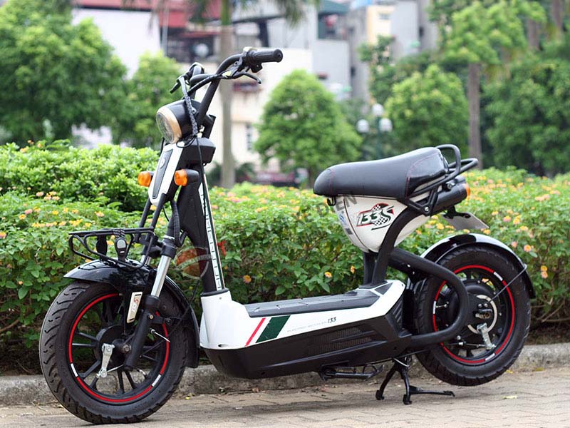 Thay đầu đèn xe điện 133S nhanh gọn