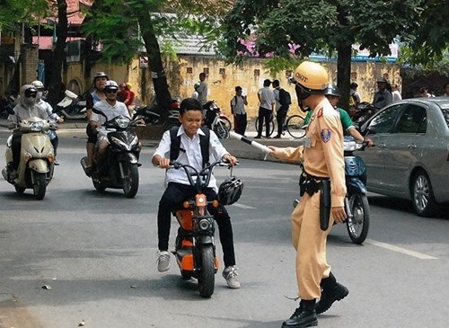 Thông tin miễn phí trước bạ xe máy điện