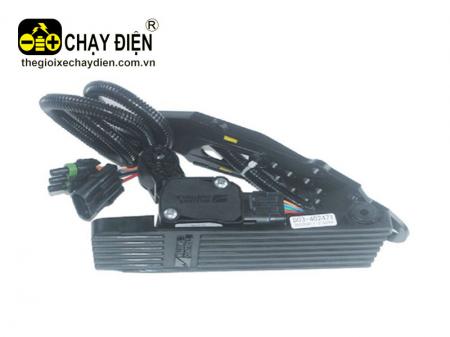 Bàn đạp ga xe nâng D03-402471