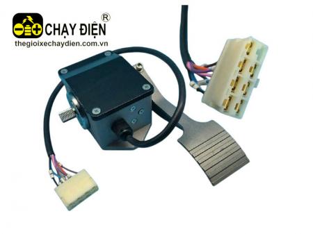 Bàn đạp ga xe nâng FP-6 0-5K