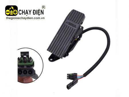 Bàn đạp ga xe nâng XB455-700002
