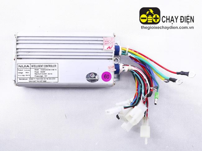 Board xe máy điện Nijia Vespa 60V 650W Bạc