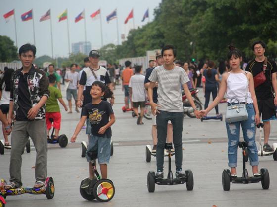 Cho thuê xe cân bằng điện tại TP.HCM - Thủ tục nhanh gọn, giá cả hợp lý