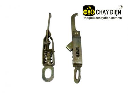 Đôi khoá thùng xe 3 bánh chở hàng