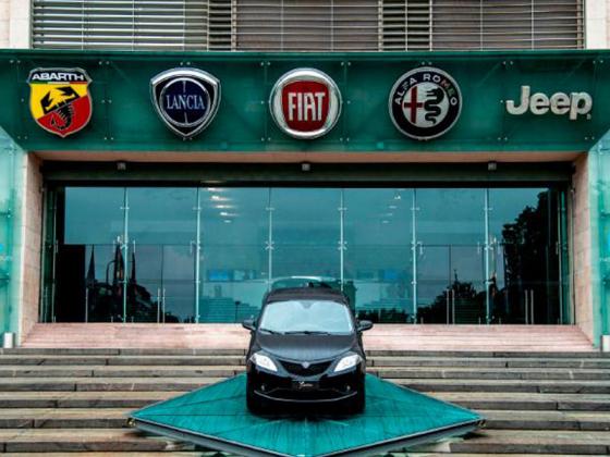 Fiat Chrysler với Foxconn bắt tay tham gia cuộc đua chế tạo xe ôtô điện