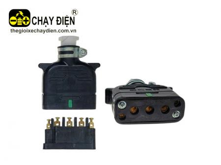Giắc cắm sạc Nichiyu 30A/250V
