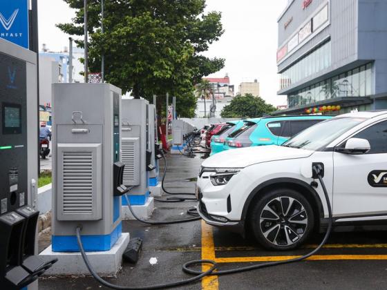 Những ai nên mở kinh doanh trạm sạc xe điện