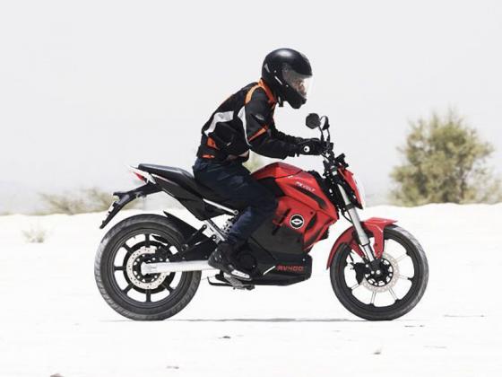 Revolt ra mắt xe máy điện 125cc với phạm vi gần 100 dặm