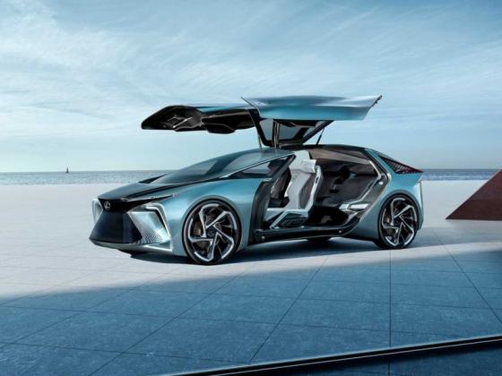 RZ 450e – xe điện mới của Lexus có ngoại hình giống SUV Coupe