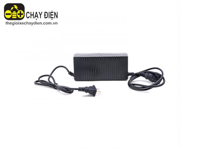 Sạc xe máy điện 60v - 20a --