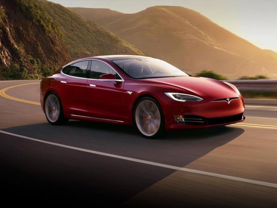 Tesla Model S - chiếc xe hơi của thập kỷ này