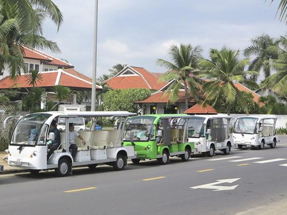 Thí điểm xe buýt điện phục vụ du khách tại Hội An