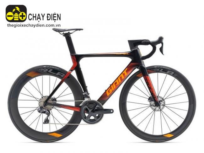 Xe đạp Giant Propel Advanced Pro Disc Cam đen