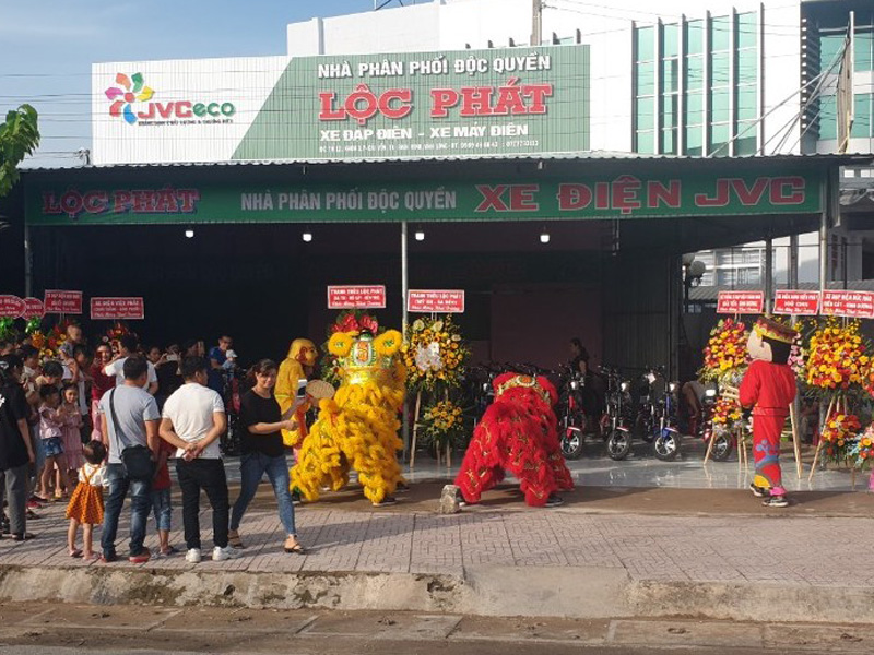 Tưng bừng khai trương đại lý xe điện Lộc Phát tại Bình Minh