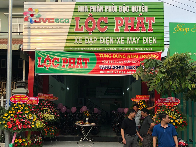 Tưng bừng khai trương nhà phân phối độc quyền xe điện Lộc Phát tại Cai Lậy