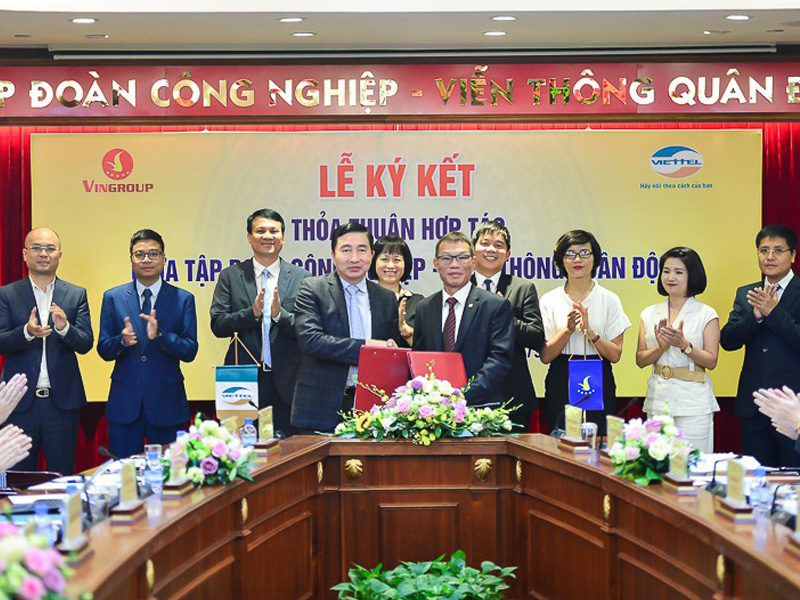 Vingroup hợp tác với Viettel xây dựng điểm sạc và đổi pin xe điện