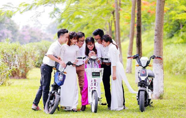 Xe điện chất lượng cho mùa tựu trường rộn rã
