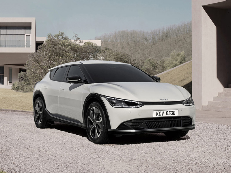 Xe điện Kia EV6 có thiết kế thực sự bắt mắt, nhận được sự quan tâm lớn từ khách hàng