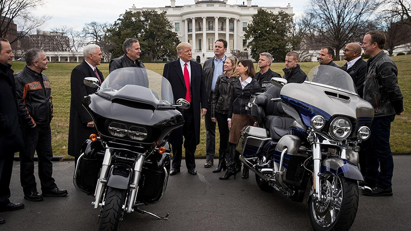 Xe điện Harley trong buổi gặp cùng tổng thống Donald Trump Xe điện Harley trong buổi gặp cùng tổng thống Donald Trump