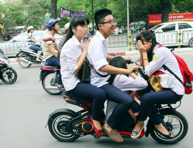 Trong những năm qua có 90% vụ tai nạn giao thông do những người điều khiển xe điện