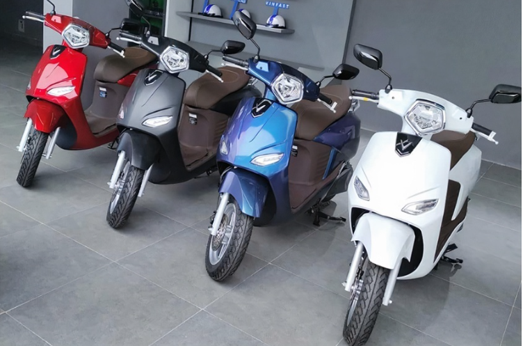 Xe máy điện nói không với khói bụi