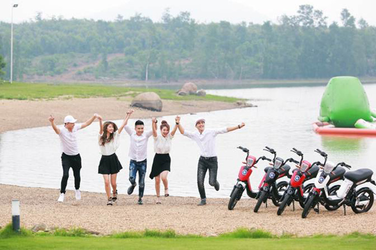 Các thành viên 5S online và xe đạp điện Hkbike Các thành viên 5S online và xe đạp điện Hkbike