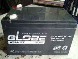 Giá bình ắc quy Globe