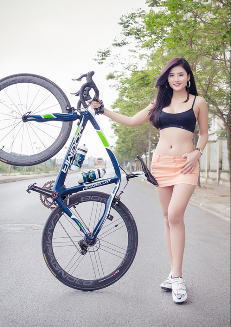 Người mẫu xe đạp 16 Người mẫu xe đạp 16