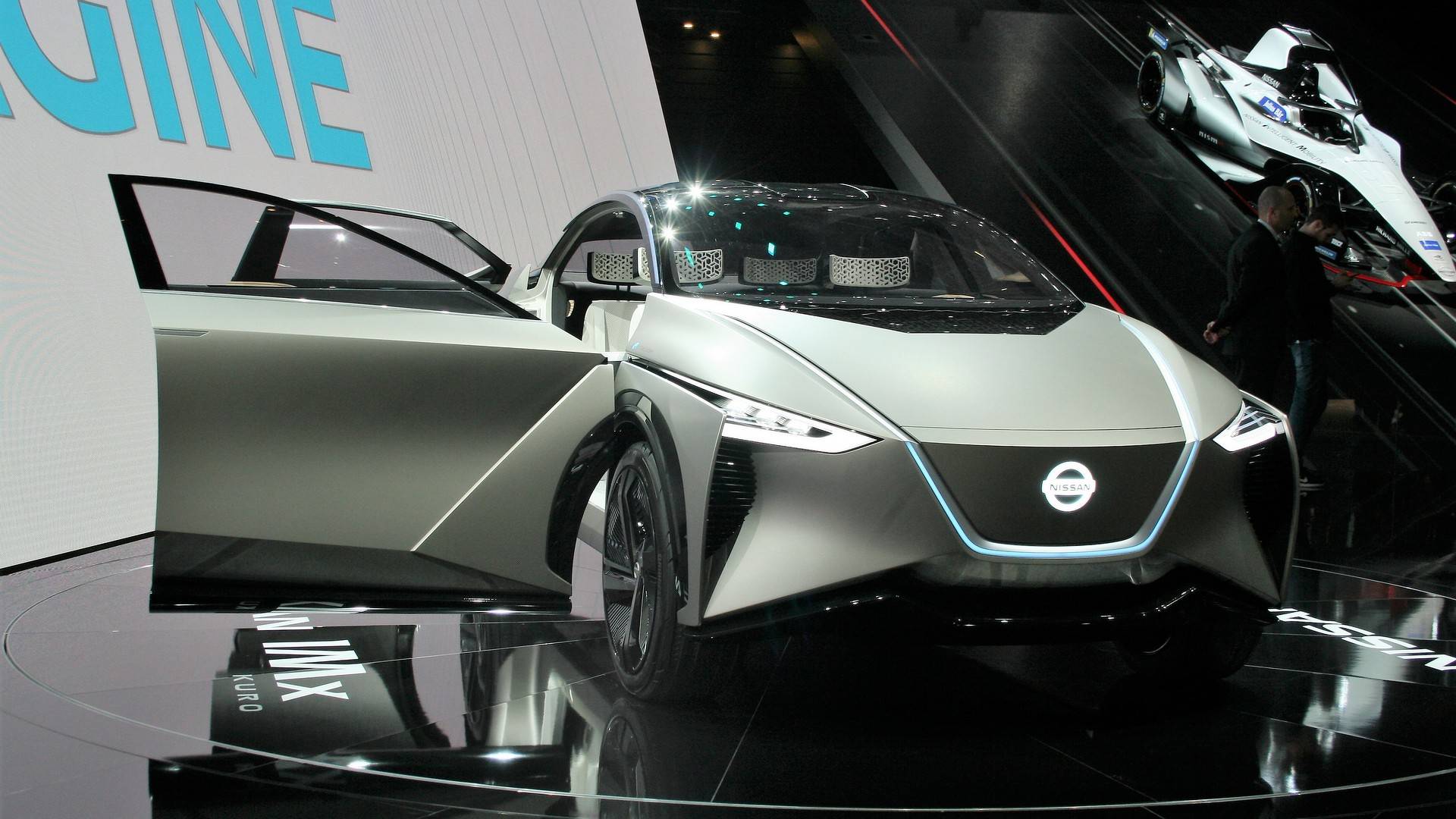 Nissan cũng tuyên bố ngừng phát triển xe sử dụng động cơ diesel