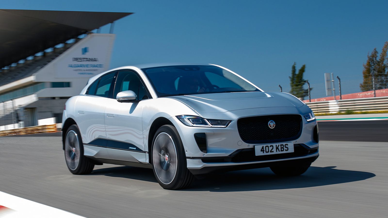 SUV I-Pace có thiết kế chuyên nghiệp, hệ thống báo động xe hơi độc đáo SUV I-Pace có thiết kế chuyên nghiệp, hệ thống báo động xe hơi độc đáo