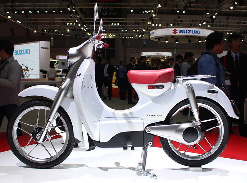 Honda EV Cub tích hợp công nghệ pin tháo rời tiện dụng Honda EV Cub tích hợp công nghệ pin tháo rời tiện dụng