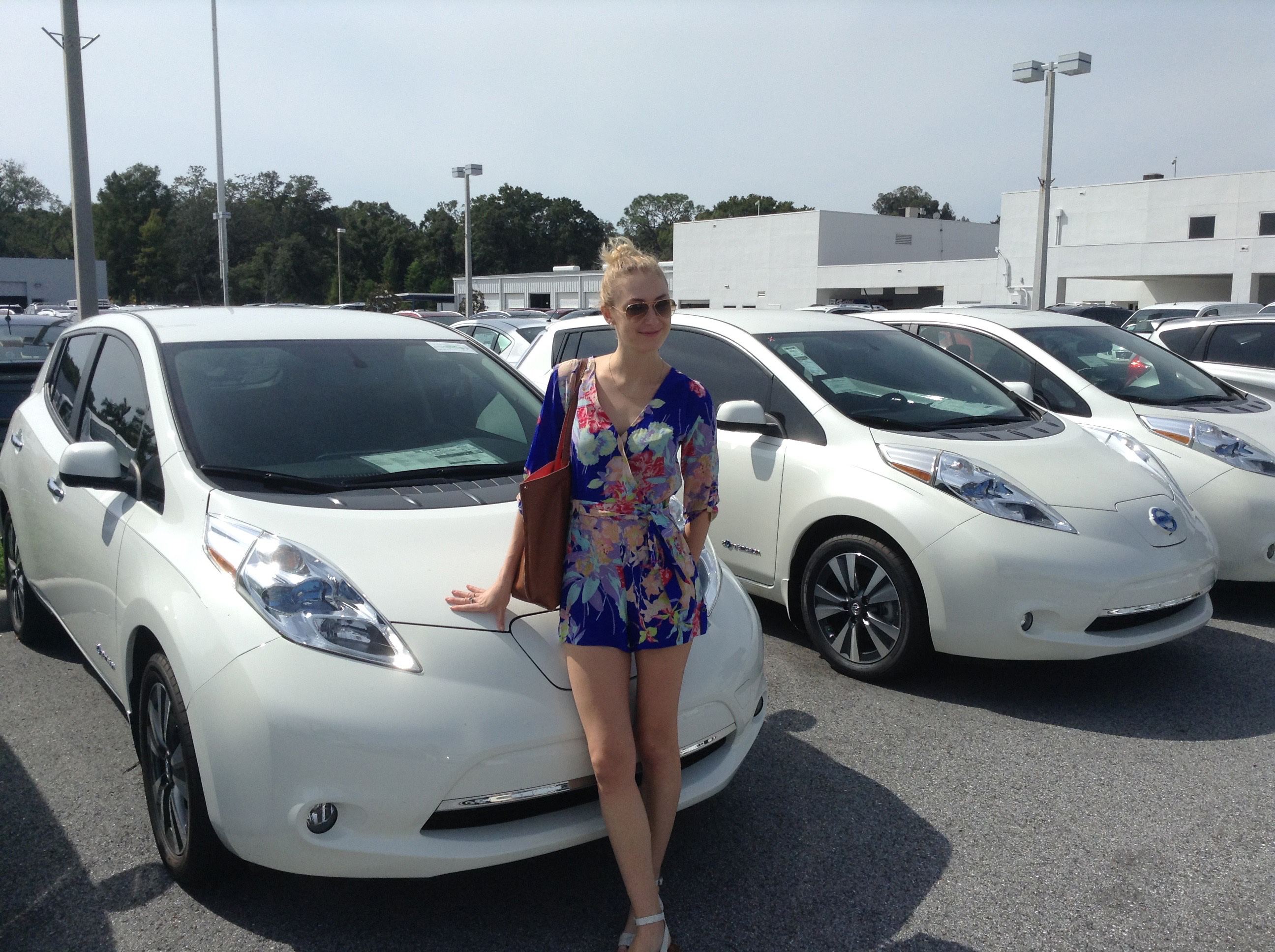 Nissan LEAF thiết kế thời trang Nissan LEAF thiết kế thời trang