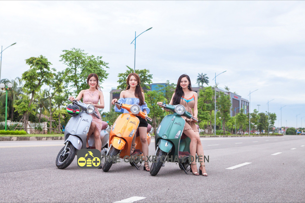 Xe điện Dibao mang đến phong cách trẻ trung, hiện đại Xe điện Dibao mang đến phong cách trẻ trung, hiện đại