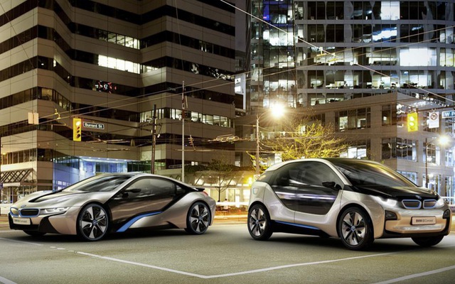 Trước đó, BMW đã cho ra mắt mẫu xe điện i3 và i8 Trước đó, BMW đã cho ra mắt mẫu xe điện i3 và i8