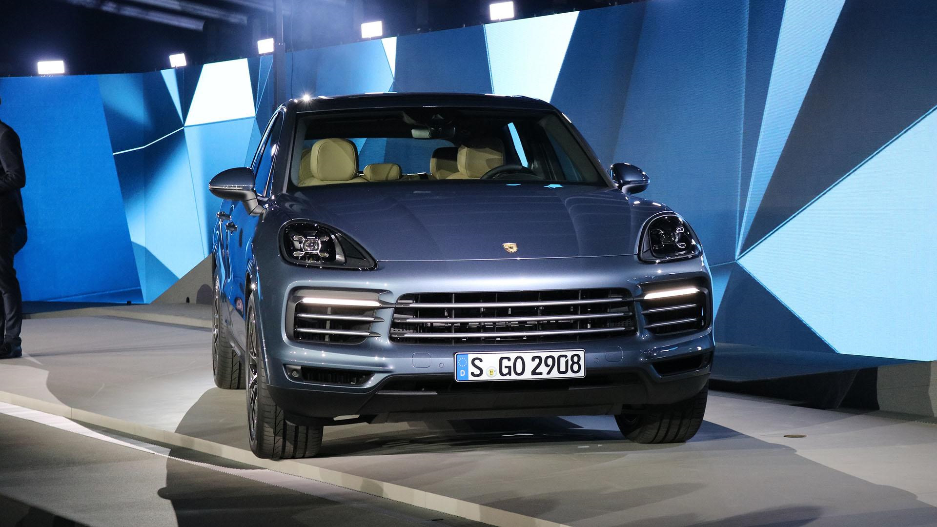 Porsche Taycan là một trong những mẫu xe điện ấn tượng nhất thế giới Porsche Taycan là một trong những mẫu xe điện ấn tượng nhất thế giới