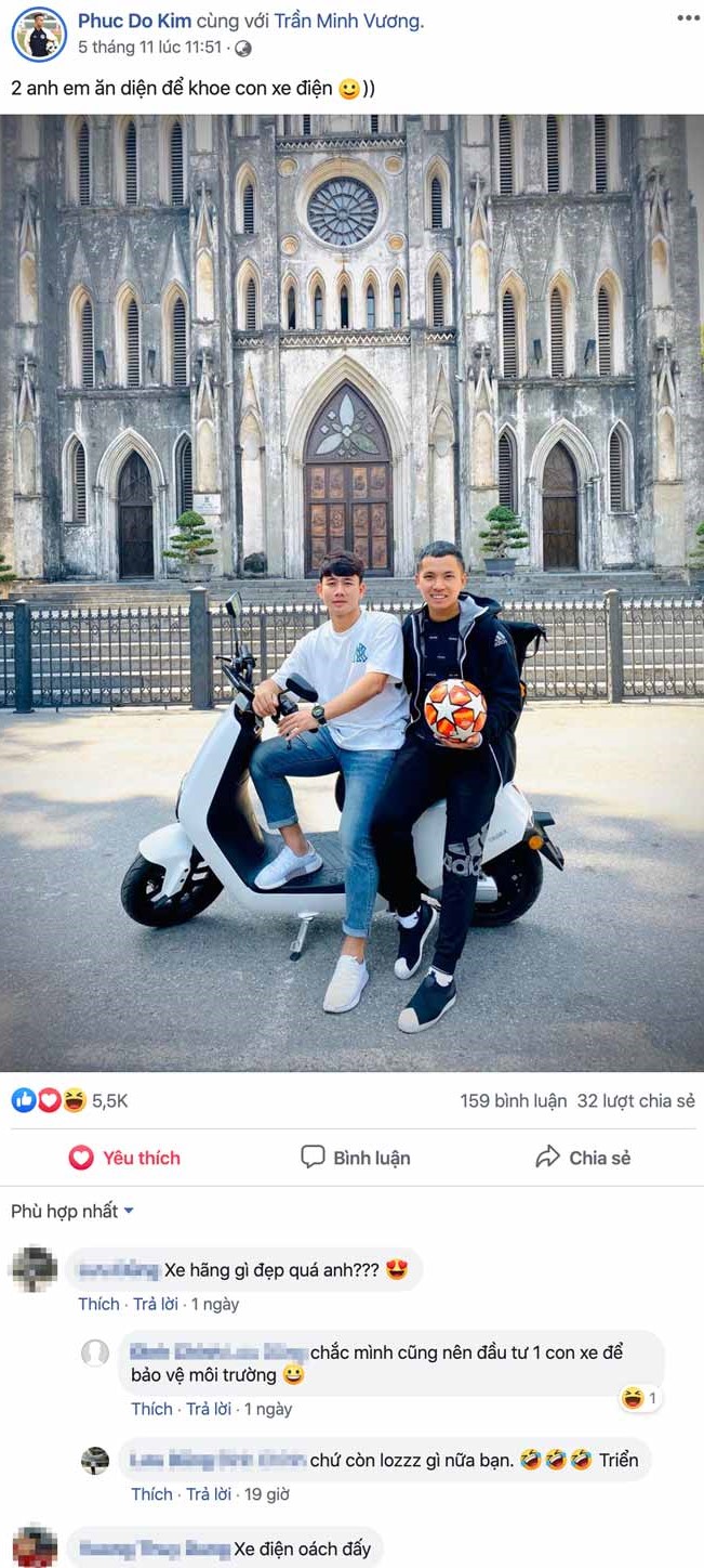 Facebook của Đỗ Kim Phúc cũng nhận được rất nhiều tương tác về chiếc xe điện Facebook của Đỗ Kim Phúc cũng nhận được rất nhiều tương tác về chiếc xe điện