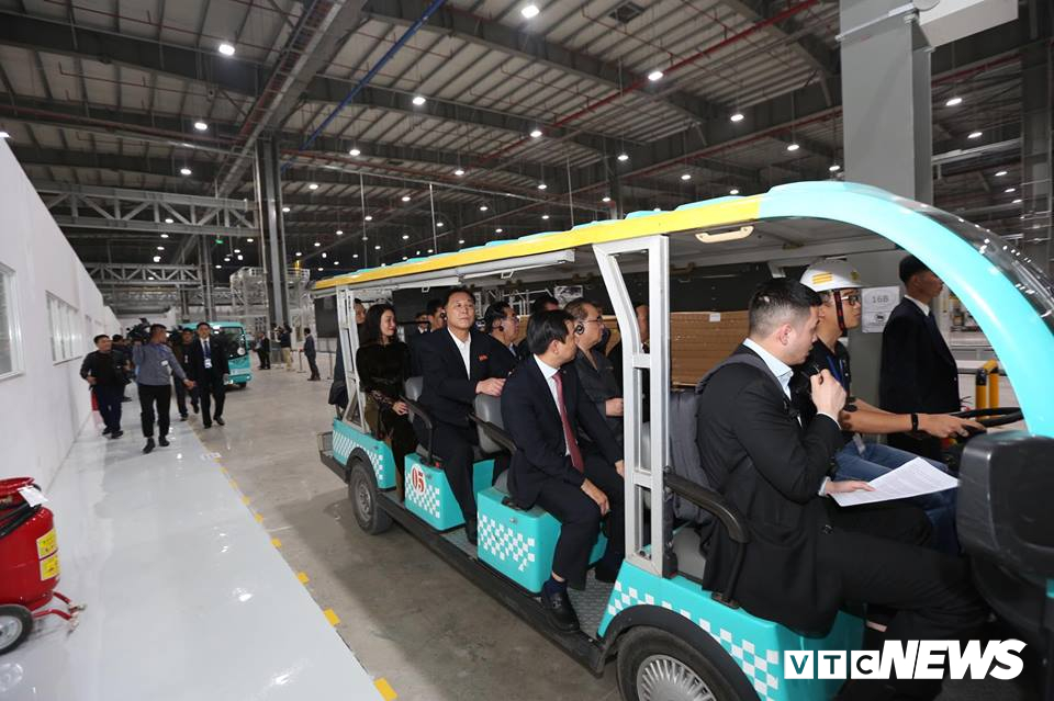 Phái đoàn ngoại giao Triều Tiên thăm và làm việc cùng Vingroup Phái đoàn ngoại giao Triều Tiên thăm và làm việc cùng Vingroup
