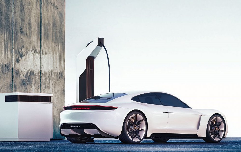 Porsche cũng quảng cáo về xe di chuyển thêm được 400 km khi sạc trong khoảng 15 phút Porsche cũng quảng cáo về xe di chuyển thêm được 400 km khi sạc trong khoảng 15 phút