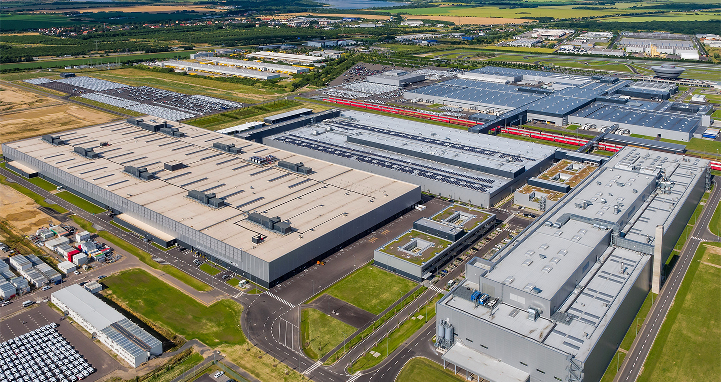 Leipzig là nhà máy quan trọng hàng đầu của Porsche Leipzig là nhà máy quan trọng hàng đầu của Porsche